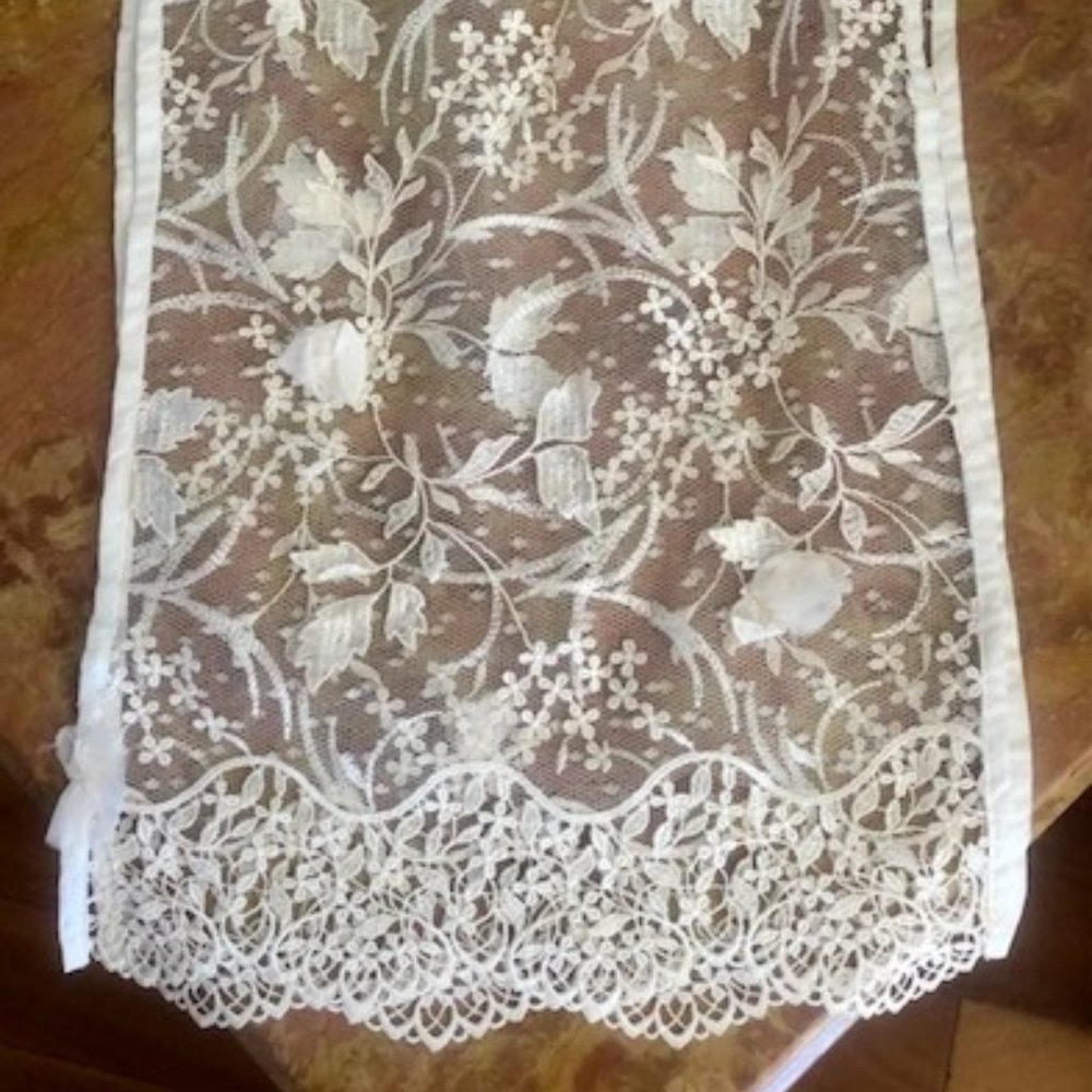Julia Hill Painting Lace Table Runner